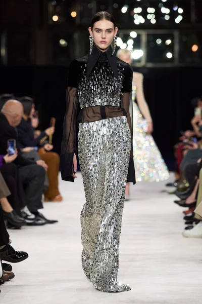 Look 40